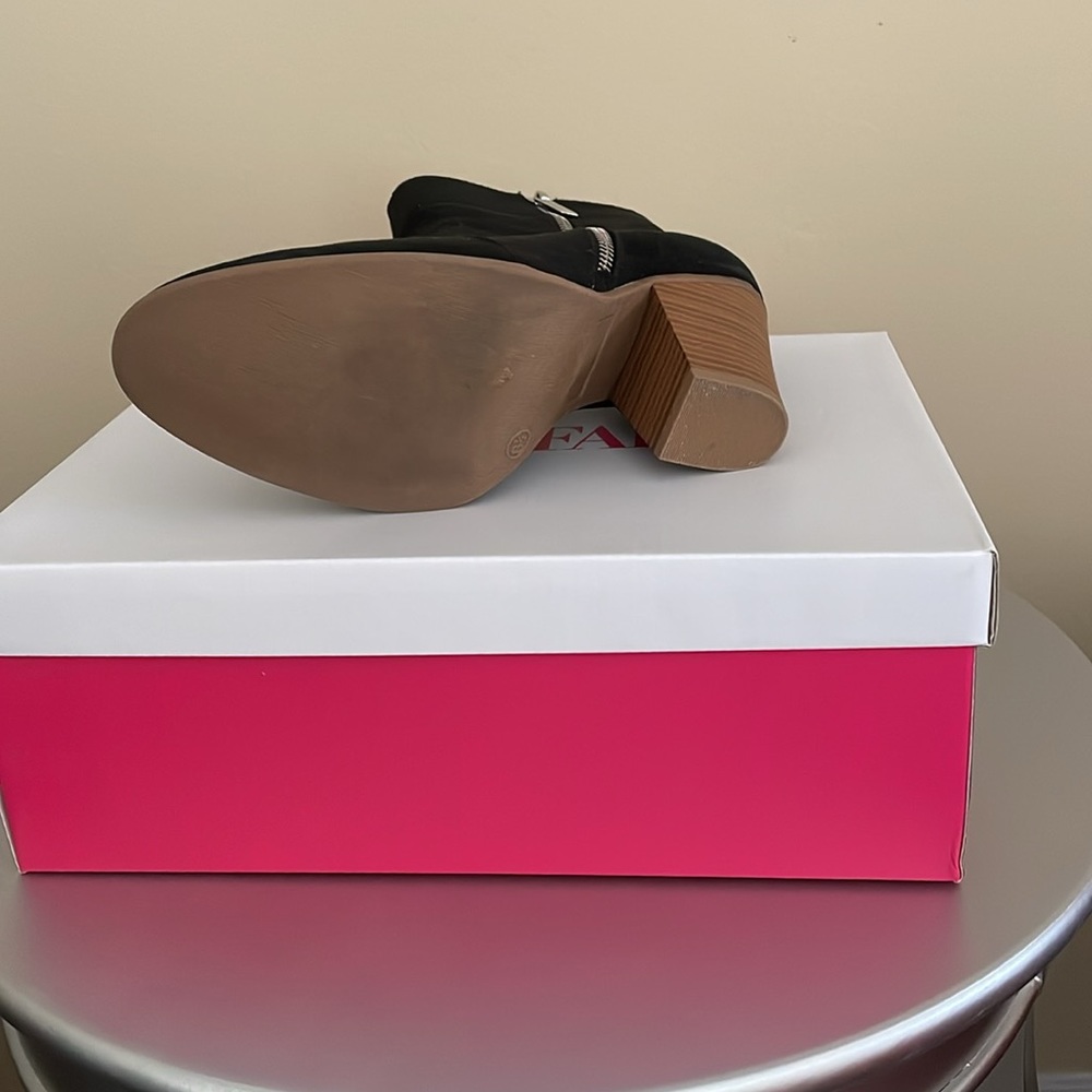 JustFab - Picture 4 of 6